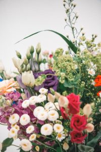 Veldboeket met zomerse kleuren