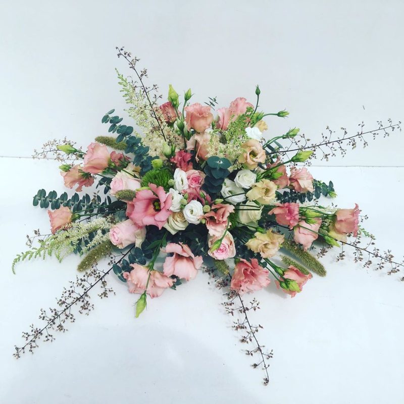 Foto rouwstuk De Bloemenloods Beneflor zachte kleuren update website