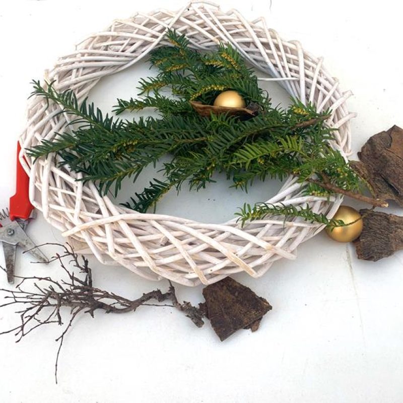 diy deurkrans kerst detail